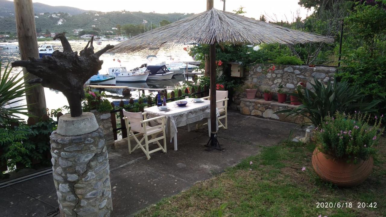 Skiathos Riviera Studios Punta Екстериор снимка