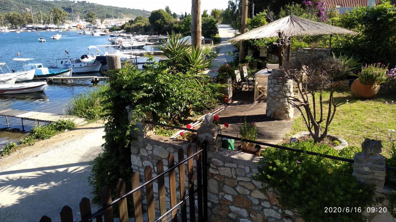 Skiathos Riviera Studios Punta Екстериор снимка